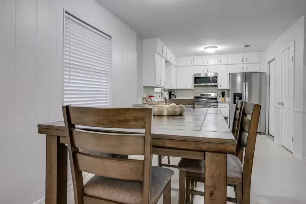 421 Apple Blossom Lane Hurst TX 76053