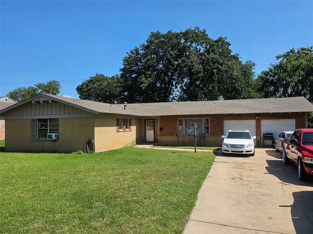 6454 Franwood Terrace Fort Worth TX 76112