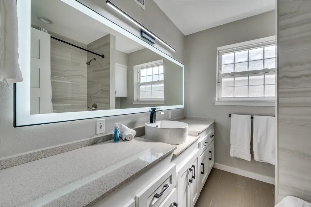 10443 Cromwell Drive Dallas TX 75229