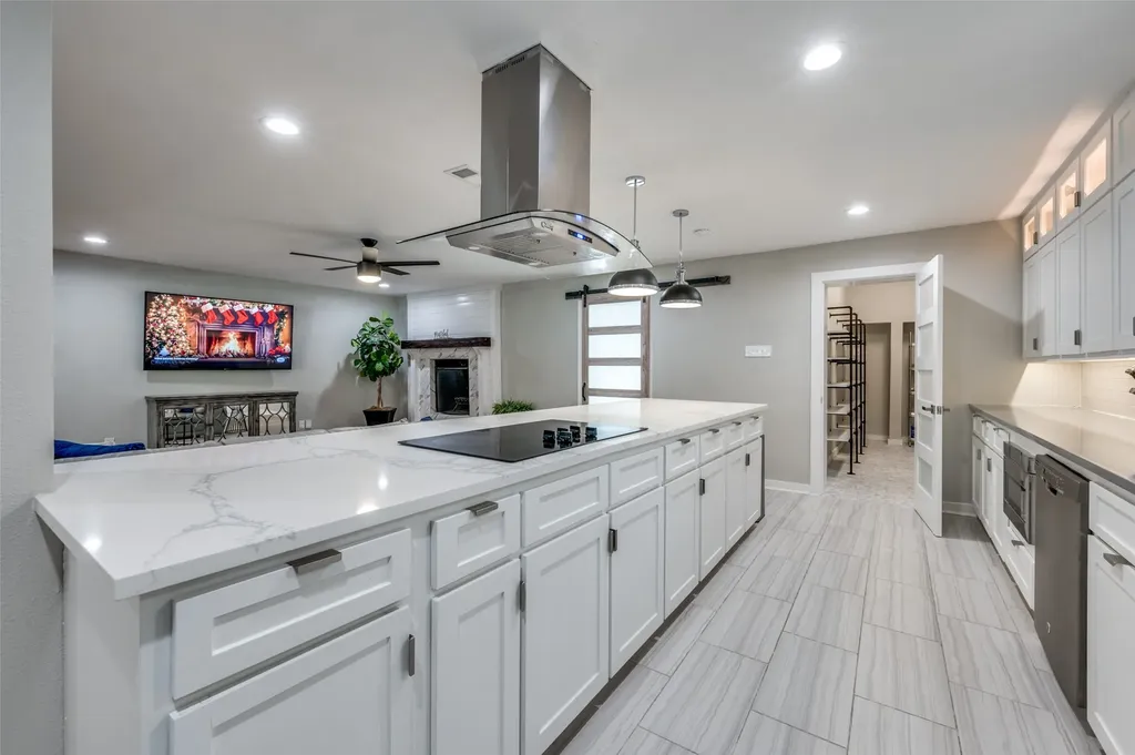 10443 Cromwell Drive Dallas TX 75229