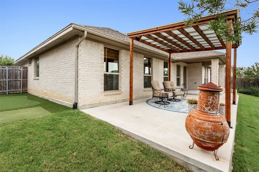 6921 Trail Rock Drive Benbrook TX 76126