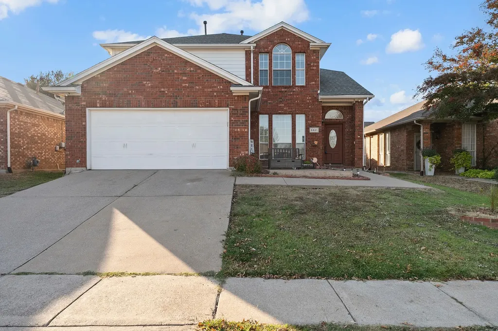 5921 Ash Flat Drive Fort Worth TX 76131