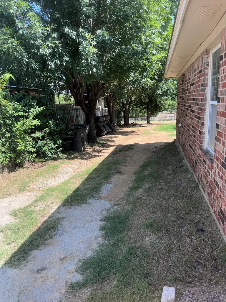 1209 Meriweather Avenue Fort Worth TX 76115