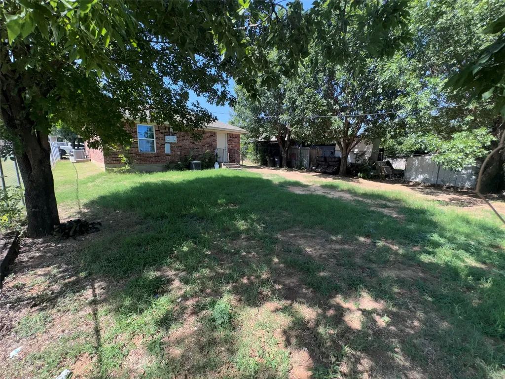 1209 Meriweather Avenue Fort Worth TX 76115