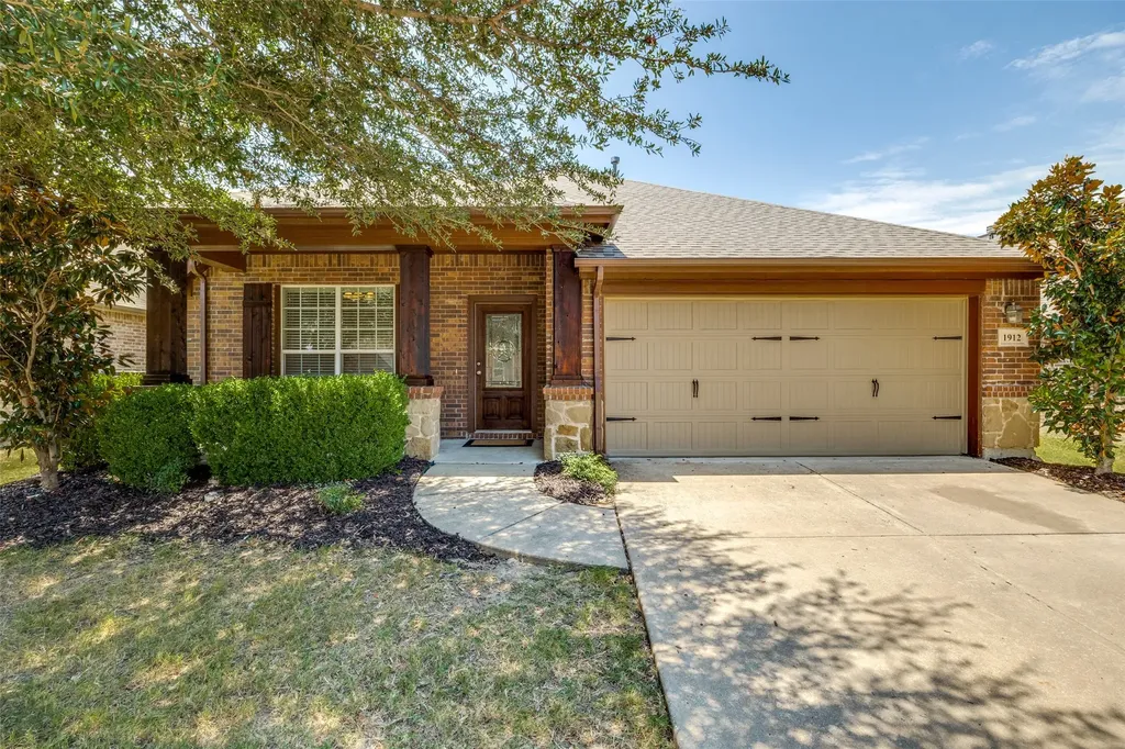 1912 Grand Fairway Drive Wylie TX 75098