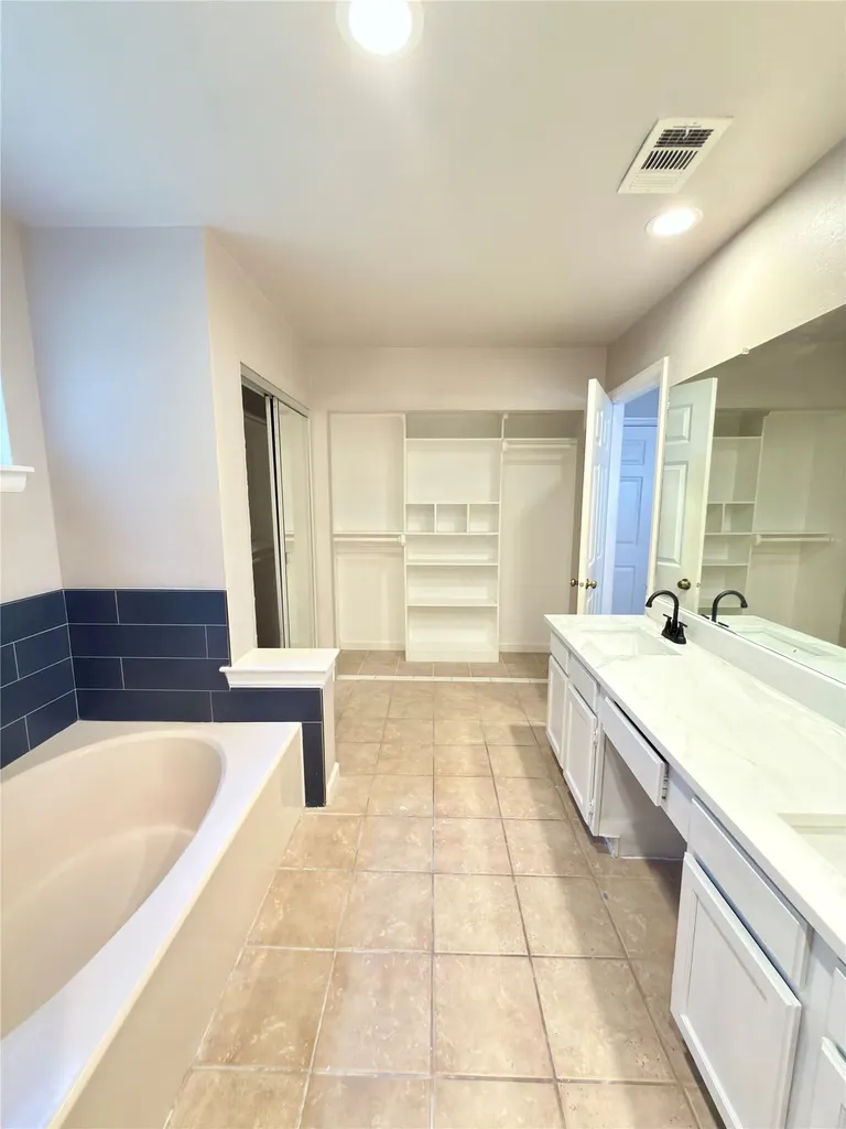 4205 Starboard Trail Rowlett TX 75088