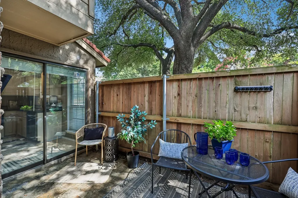5200 Martel Avenue Dallas TX 75206