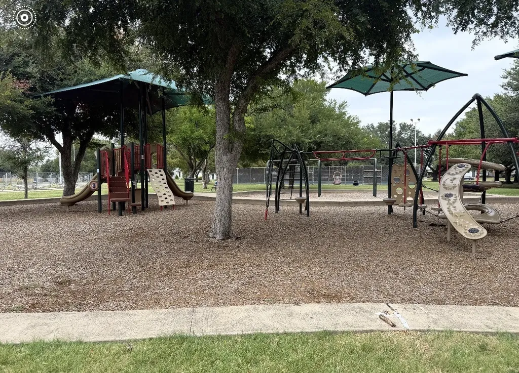 5200 Martel Avenue Dallas TX 75206