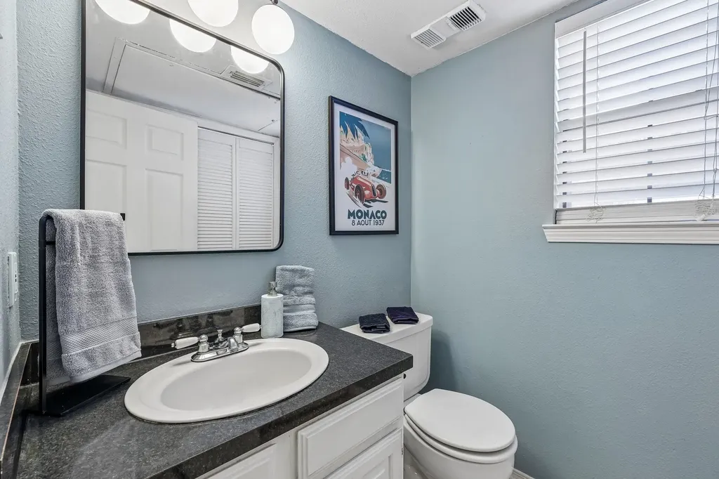 5200 Martel Avenue Dallas TX 75206