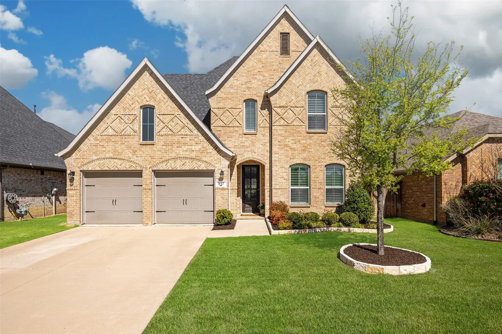 517 Lake Livingston Trail Mckinney TX 75071
