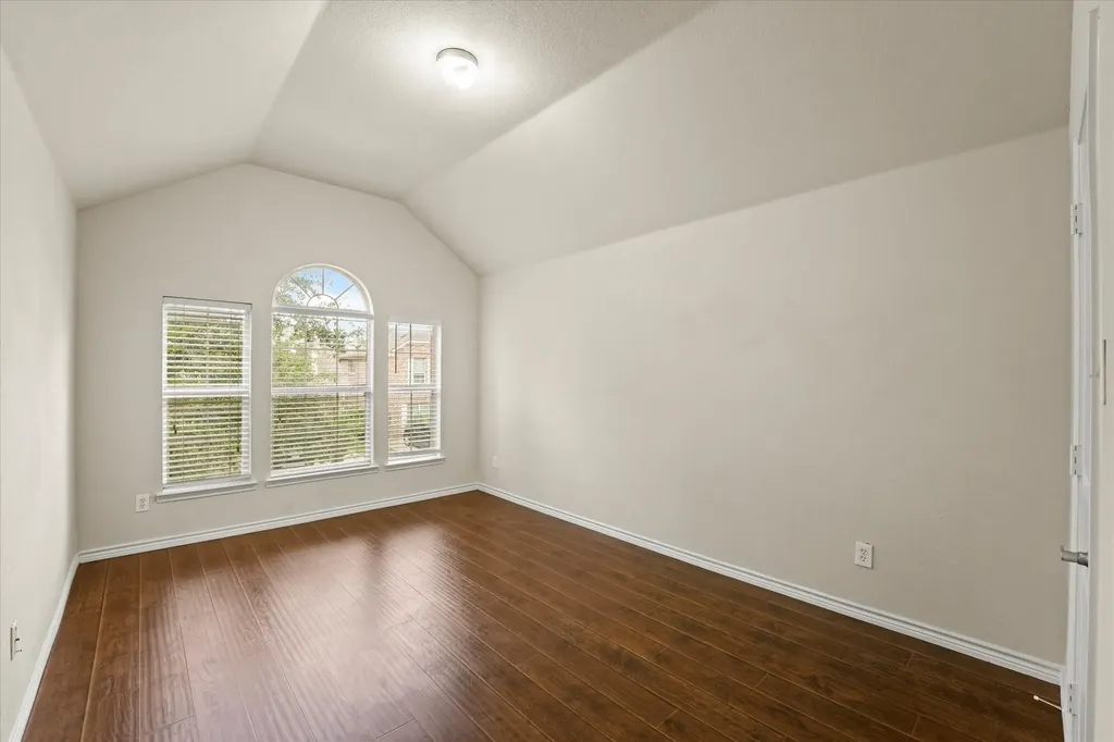 8204 Hitching Trail Mckinney TX 75070