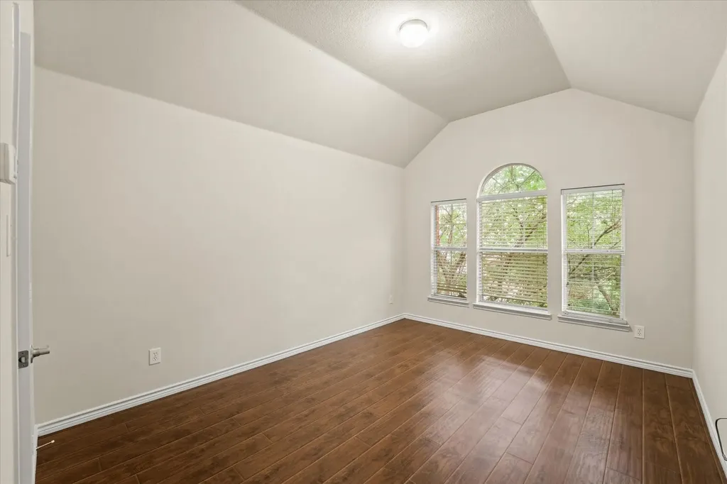 8204 Hitching Trail Mckinney TX 75070
