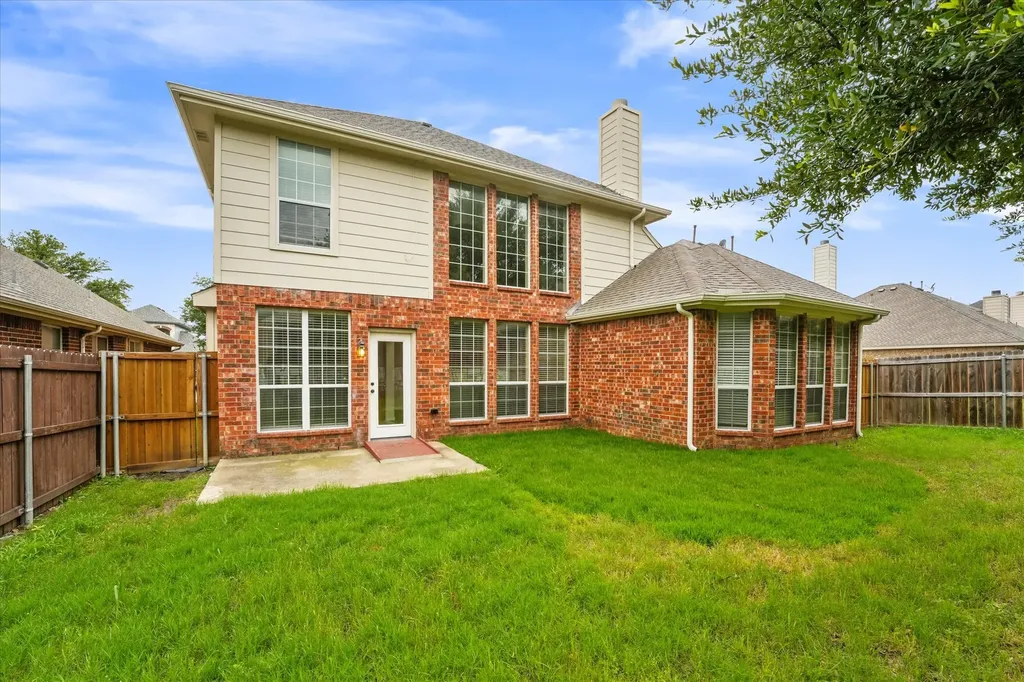 8204 Hitching Trail Mckinney TX 75070