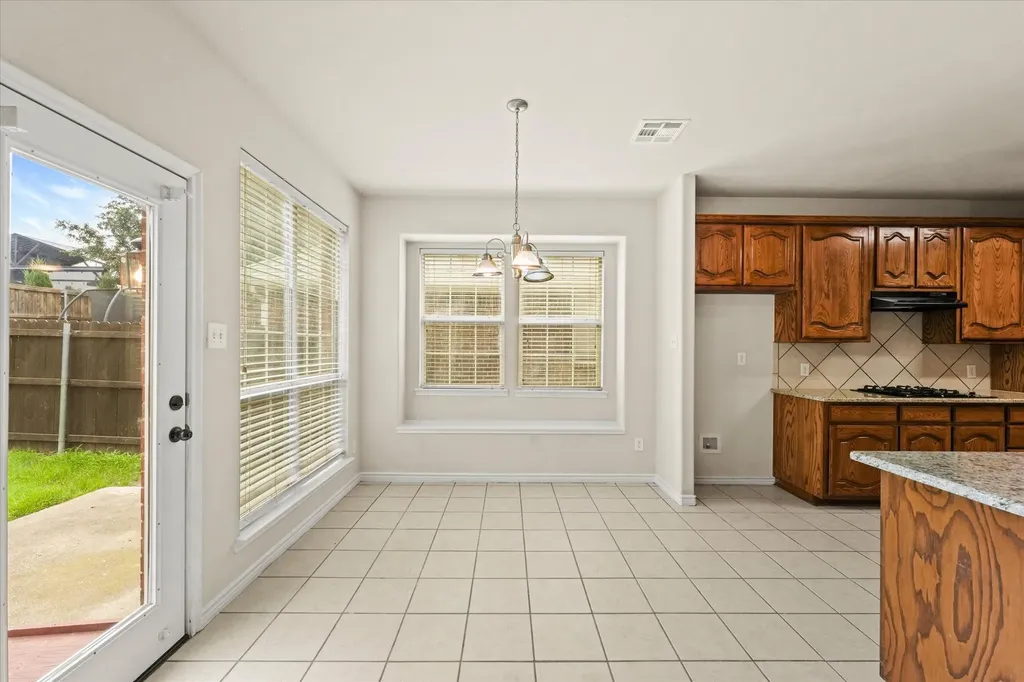 8204 Hitching Trail Mckinney TX 75070