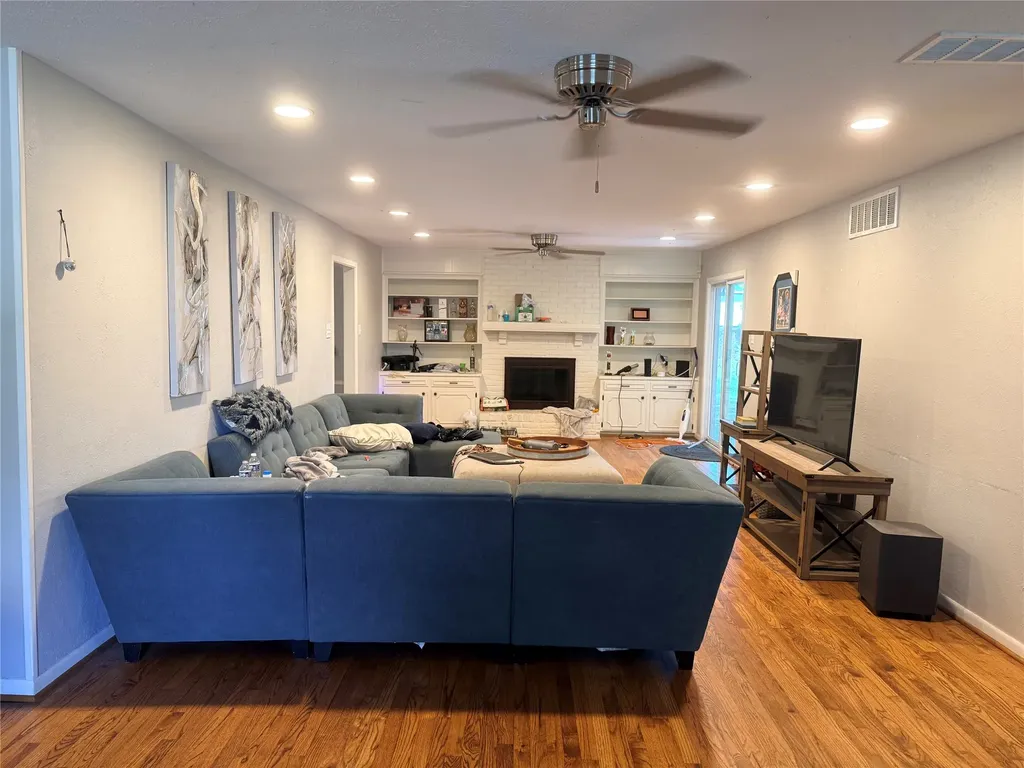 10940 Ferndale Road Dallas TX 75238