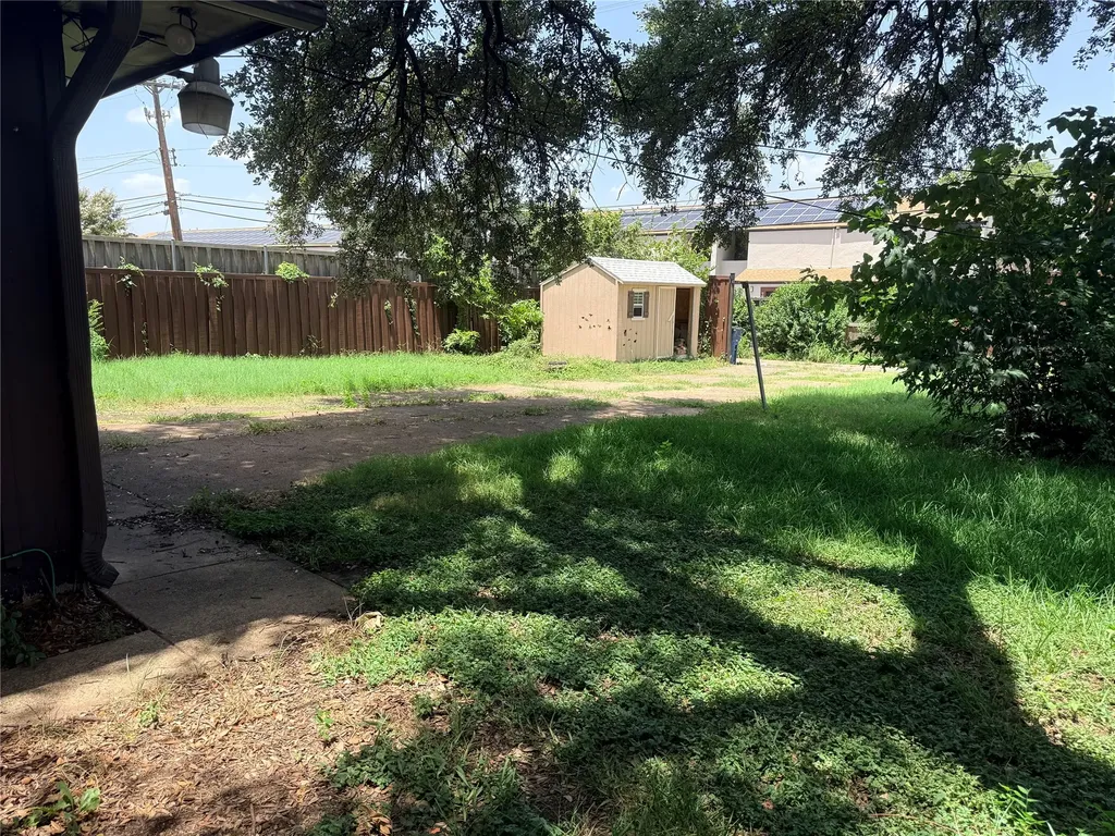 10940 Ferndale Road Dallas TX 75238