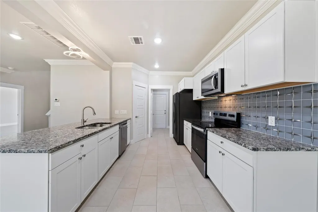 1148 Maplewood Lane Crowley TX 76036