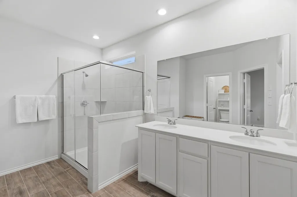 1017 King Street Aubrey TX 76227