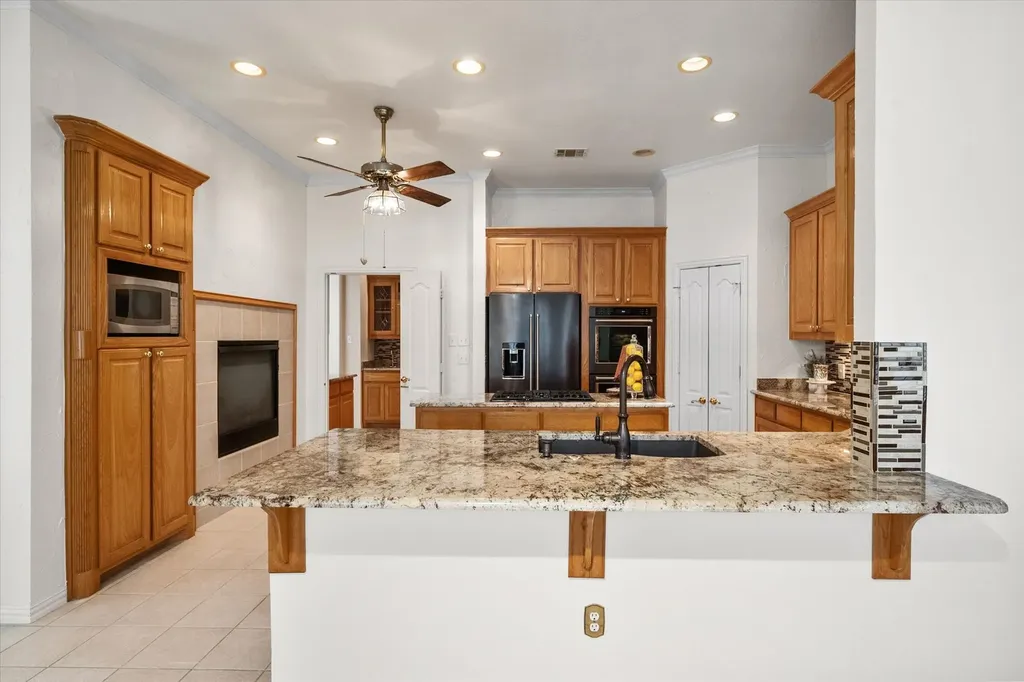 1013 Brook Arbor Drive Mansfield TX 76063