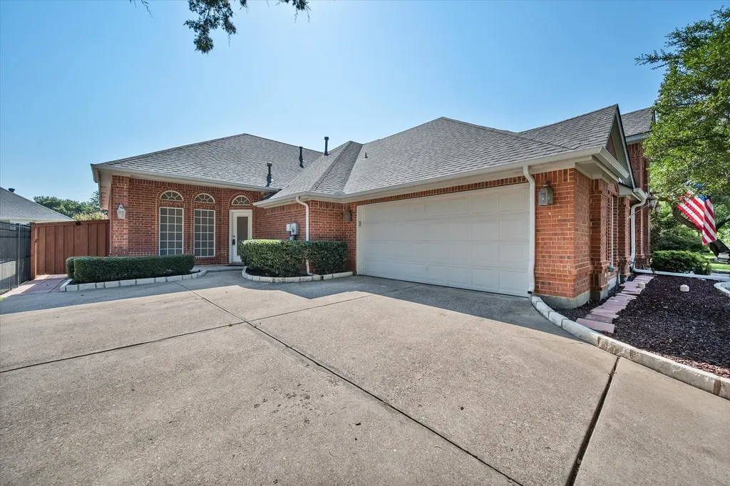 1013 Brook Arbor Drive Mansfield TX 76063