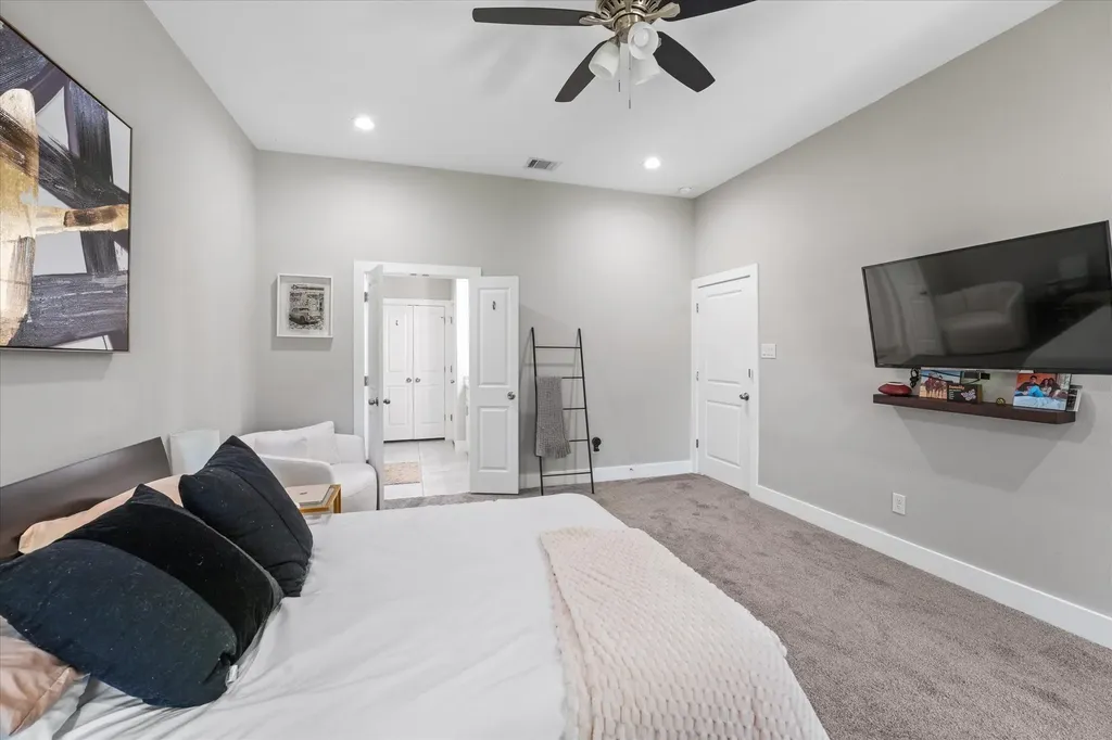 4520 Garrison Avenue Dallas TX 75216