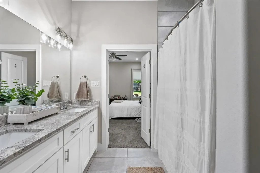 4520 Garrison Avenue Dallas TX 75216