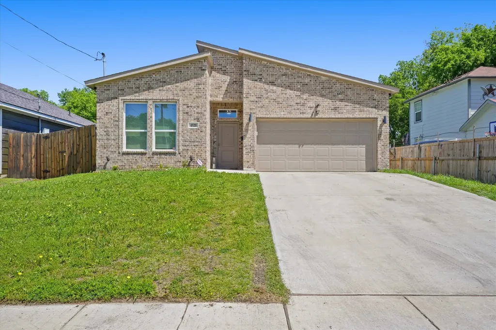 4520 Garrison Avenue Dallas TX 75216