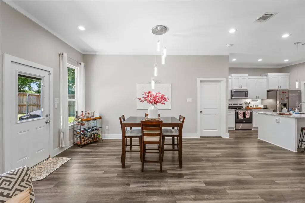 4520 Garrison Avenue Dallas TX 75216