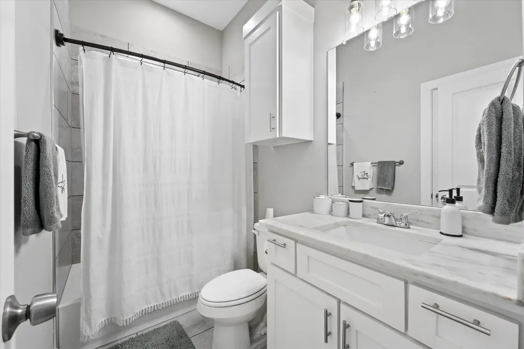 4520 Garrison Avenue Dallas TX 75216
