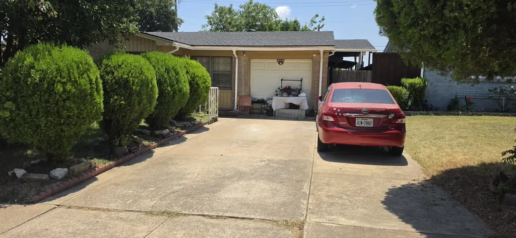 4302 Longleaf Drive Garland TX 75042