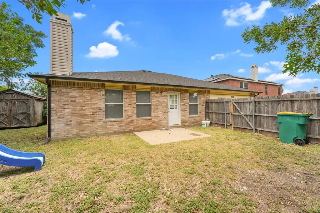 702 Lowe Drive Cedar Hill TX 75104