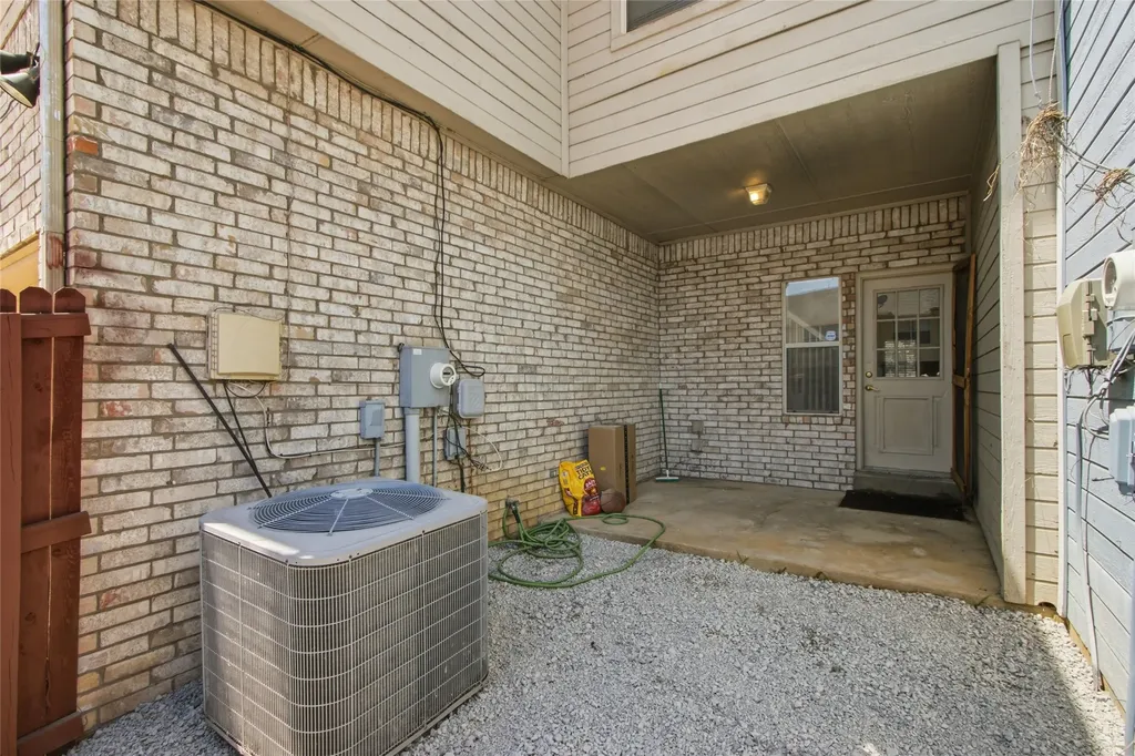 1504 Park Lane Drive Lewisville TX 75067