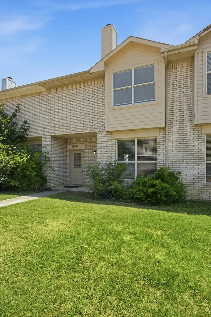 1504 Park Lane Drive Lewisville TX 75067