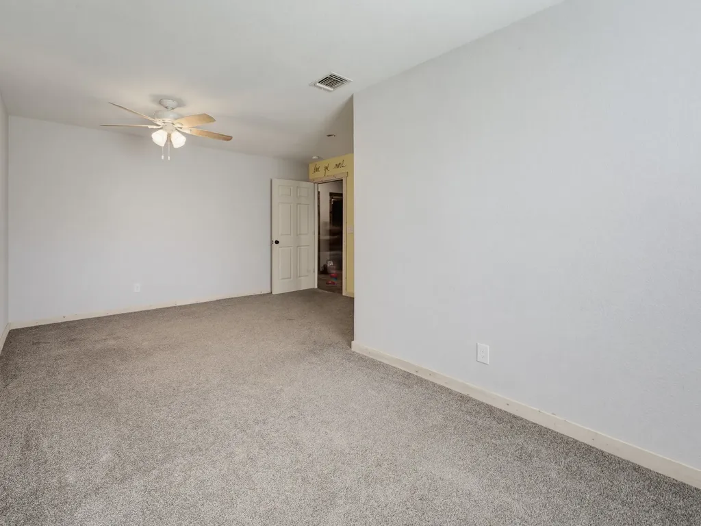 205 County Road 1794 Sunset TX 76270