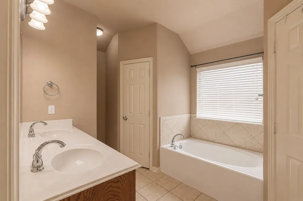 5234 County Road 4098 Kaufman TX 75142