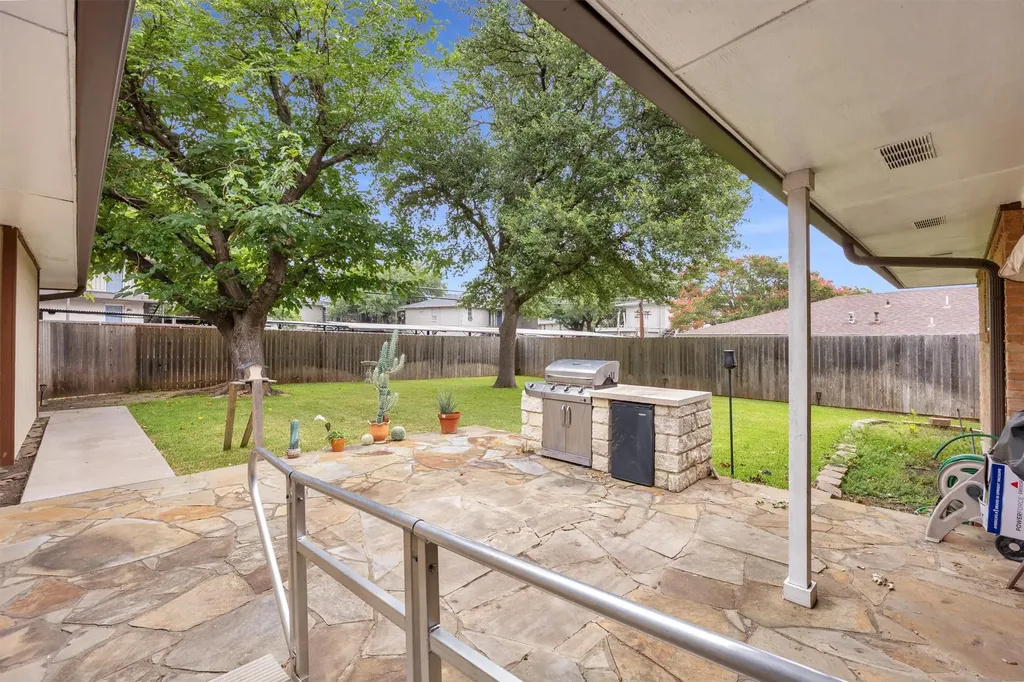 7959 Greenhollow Lane Dallas TX 75240