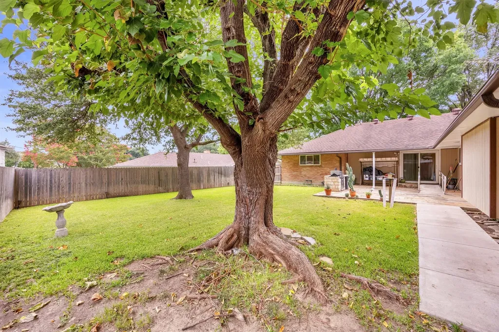 7959 Greenhollow Lane Dallas TX 75240