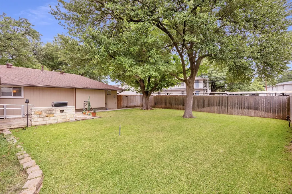 7959 Greenhollow Lane Dallas TX 75240
