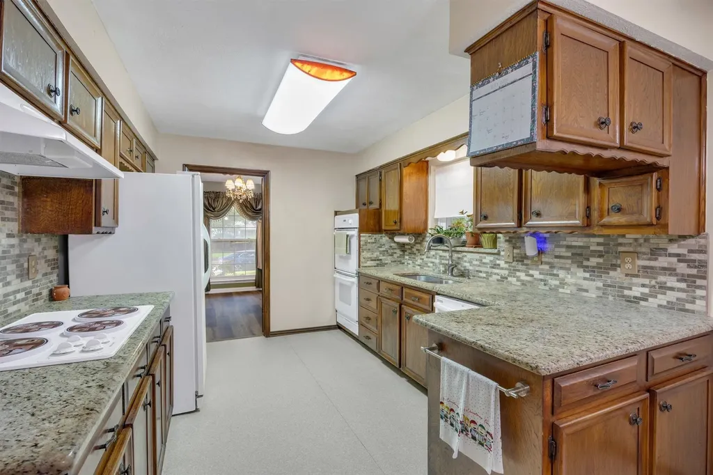 7959 Greenhollow Lane Dallas TX 75240