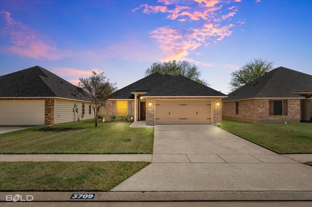 3709 Sabine Pass Drive Bossier City LA 71111