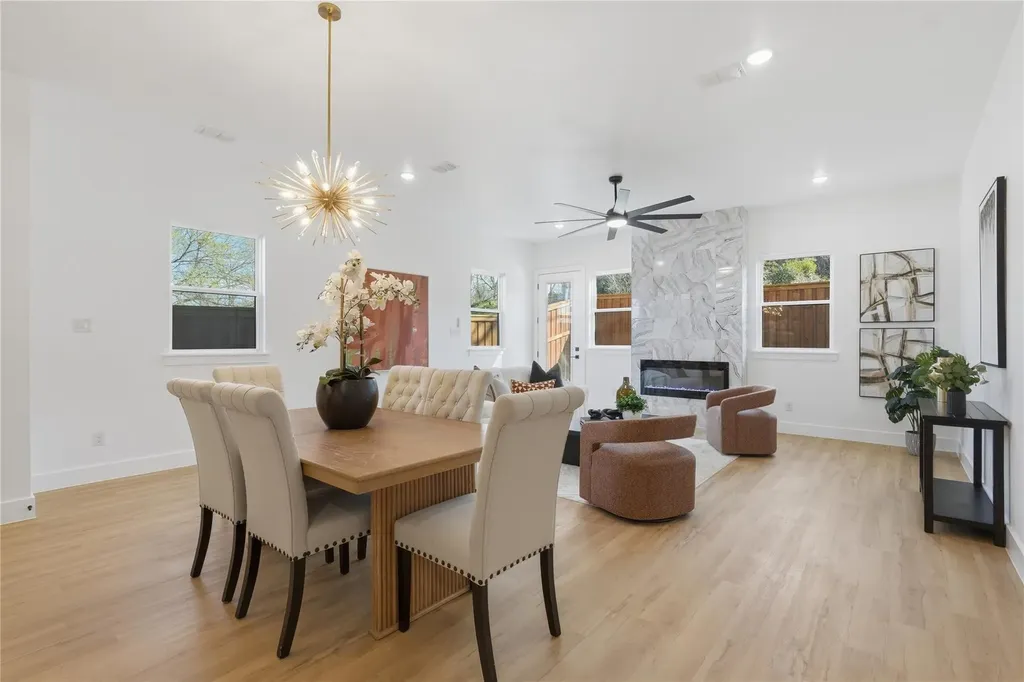 1402 Hutchins Avenue Dallas TX 75203