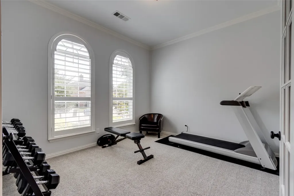 1237 Burnett Drive Lantana TX 76226