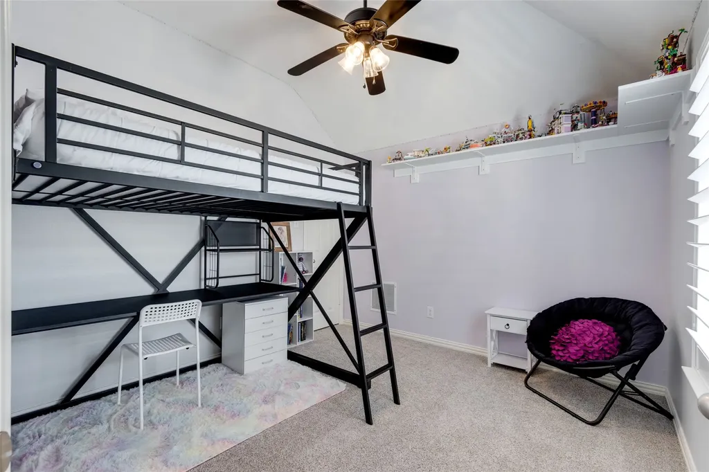 1237 Burnett Drive Lantana TX 76226