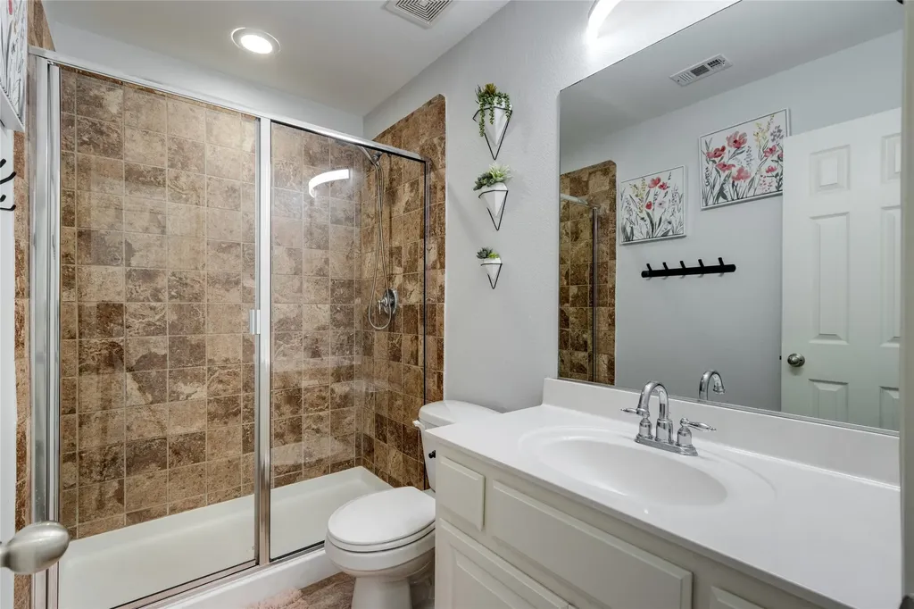1237 Burnett Drive Lantana TX 76226