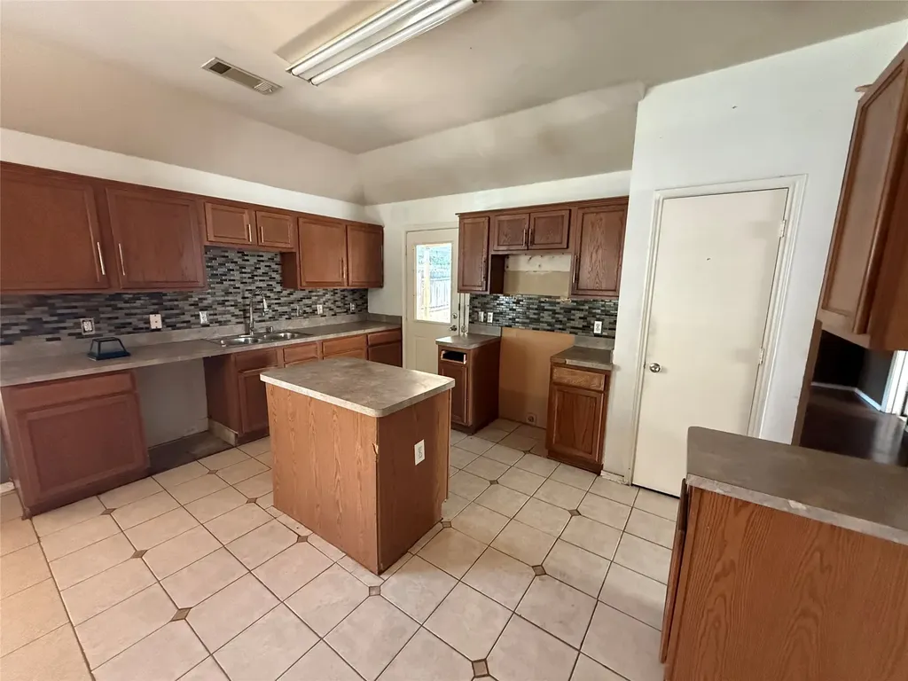 9916 Crystal Valley Way Dallas TX 75227