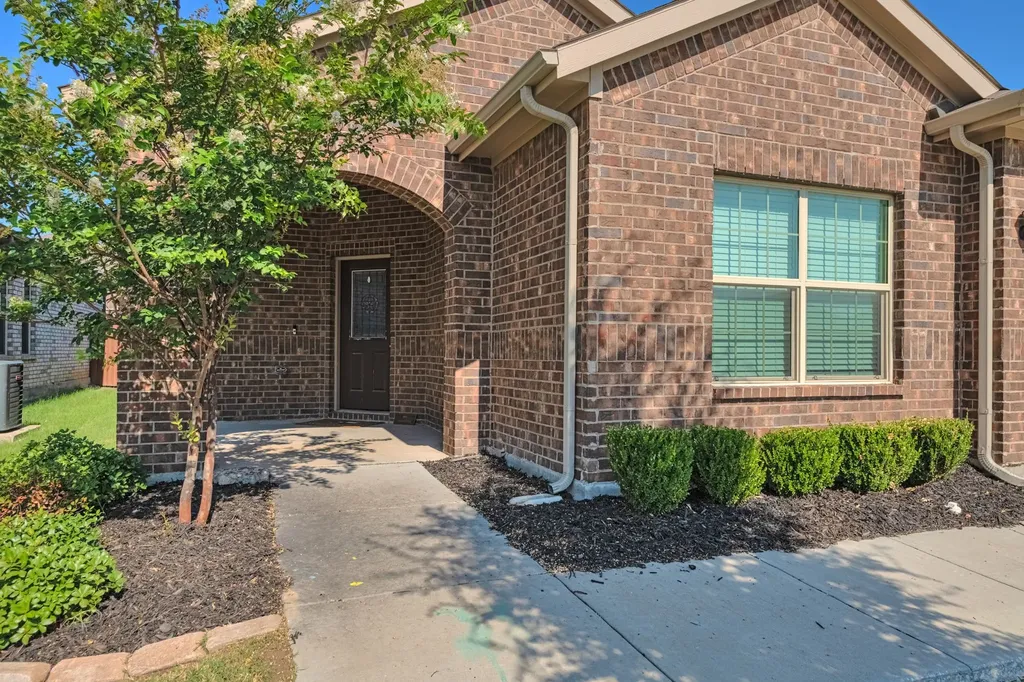 8305 Twisted Pine Way Fort Worth TX 76131