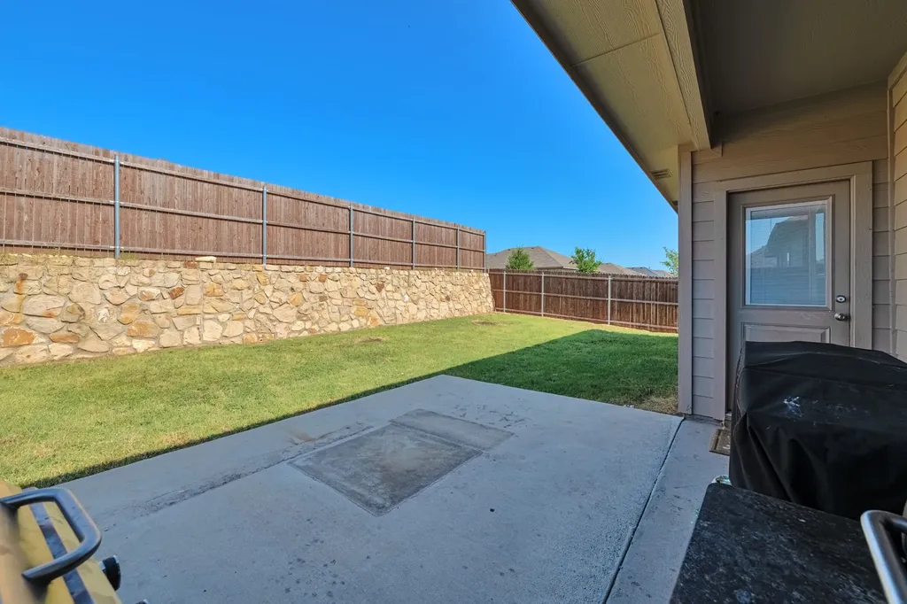 8305 Twisted Pine Way Fort Worth TX 76131