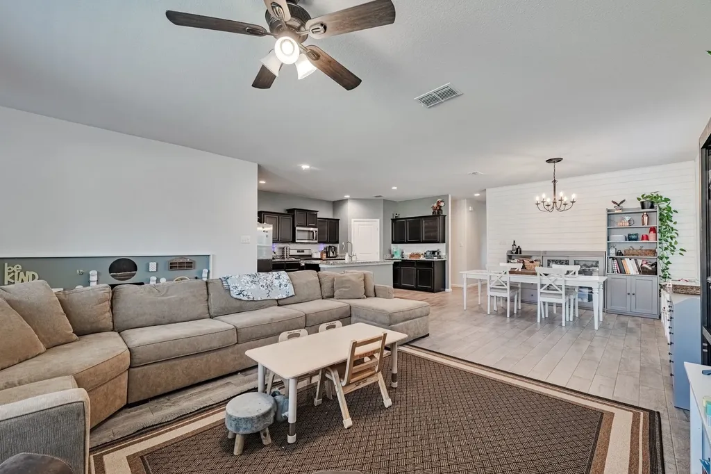 8305 Twisted Pine Way Fort Worth TX 76131
