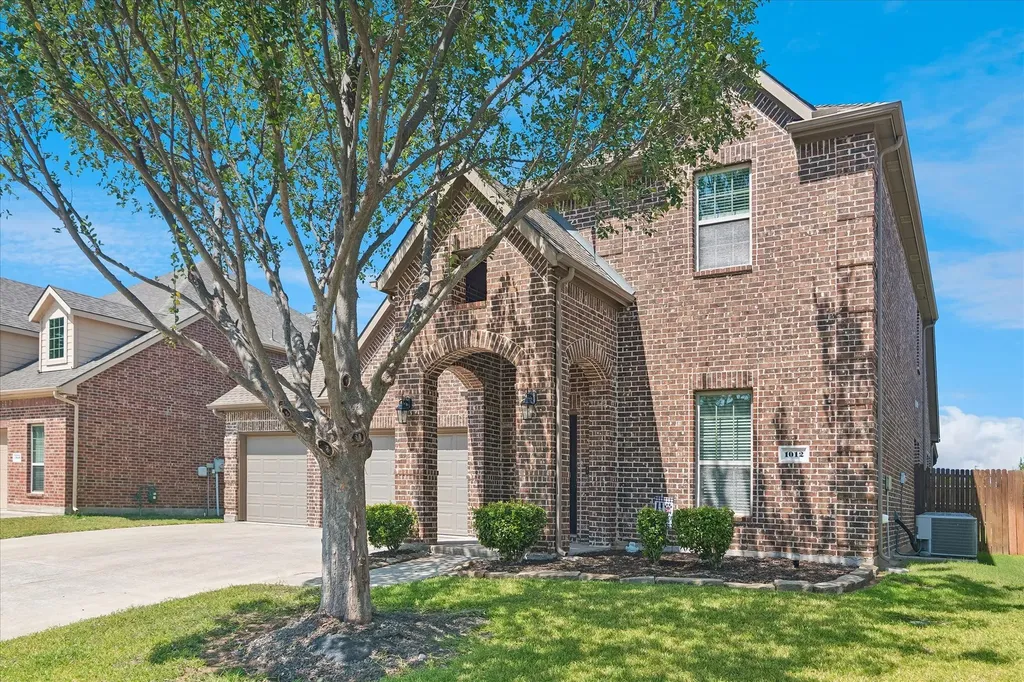 1012 Seclusion Cove Mckinney TX 75070