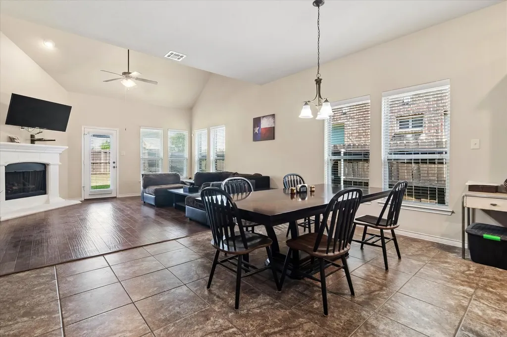 1012 Seclusion Cove Mckinney TX 75070
